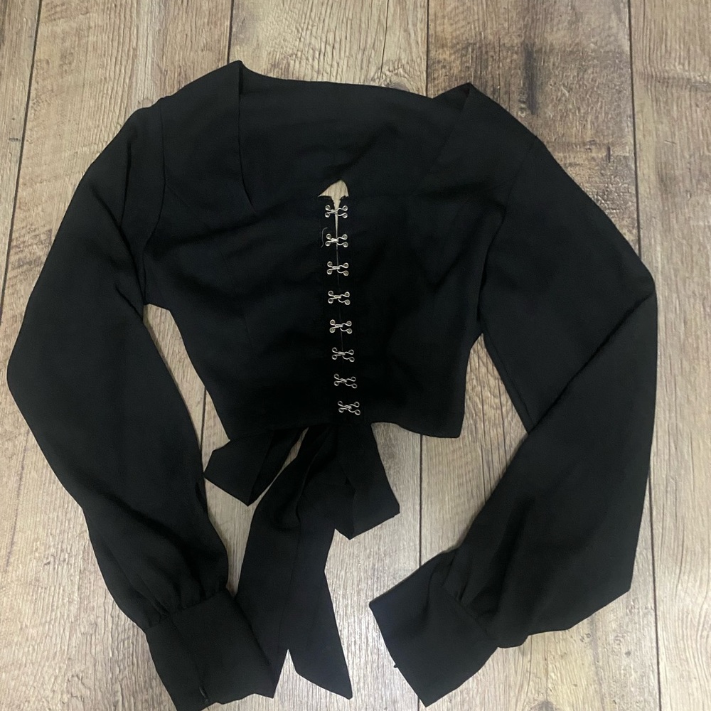 Black crop top